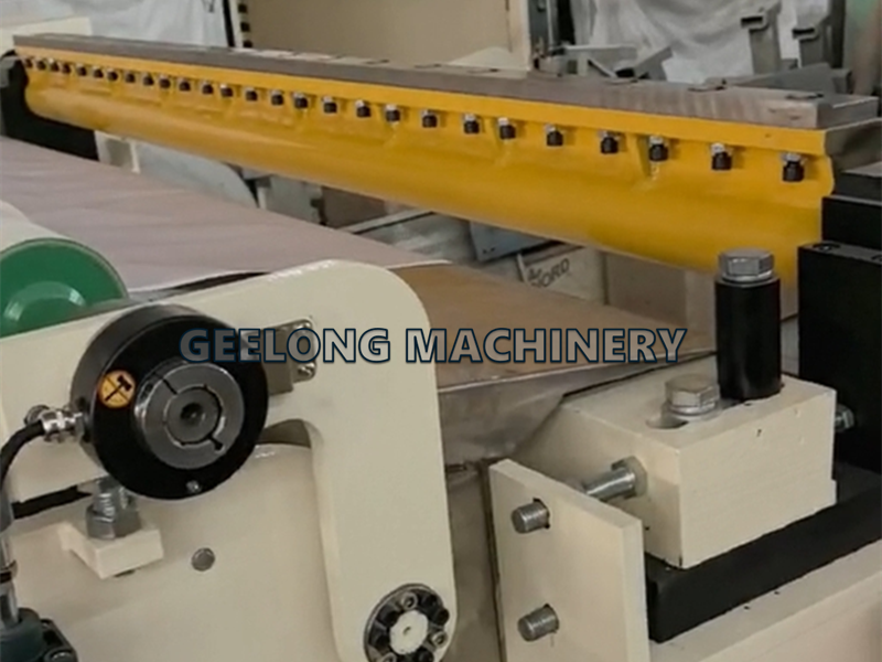 mesin-pemotong-film-fenolik-geelong-mesin-roll-to-sheet (3)
